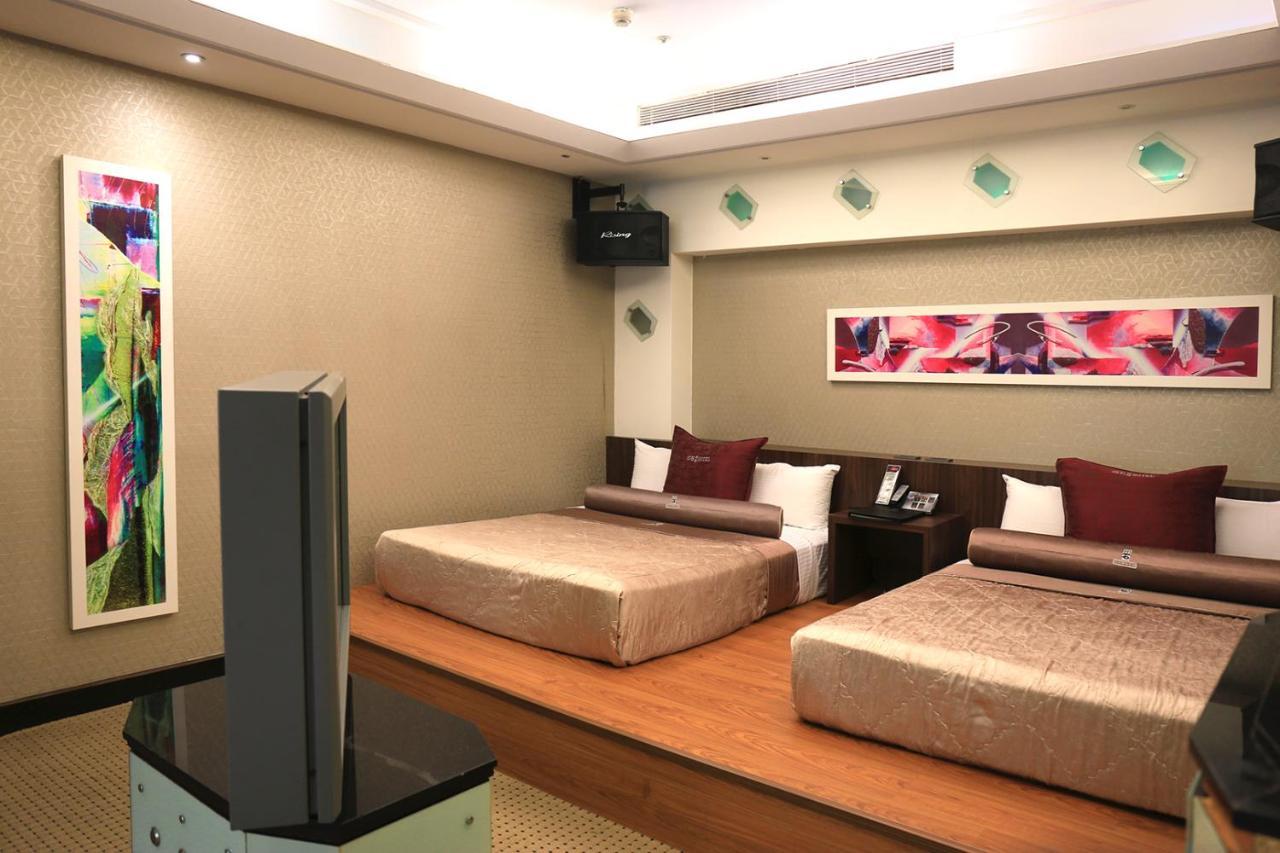 In-Stone Motel Taipei Extérieur photo