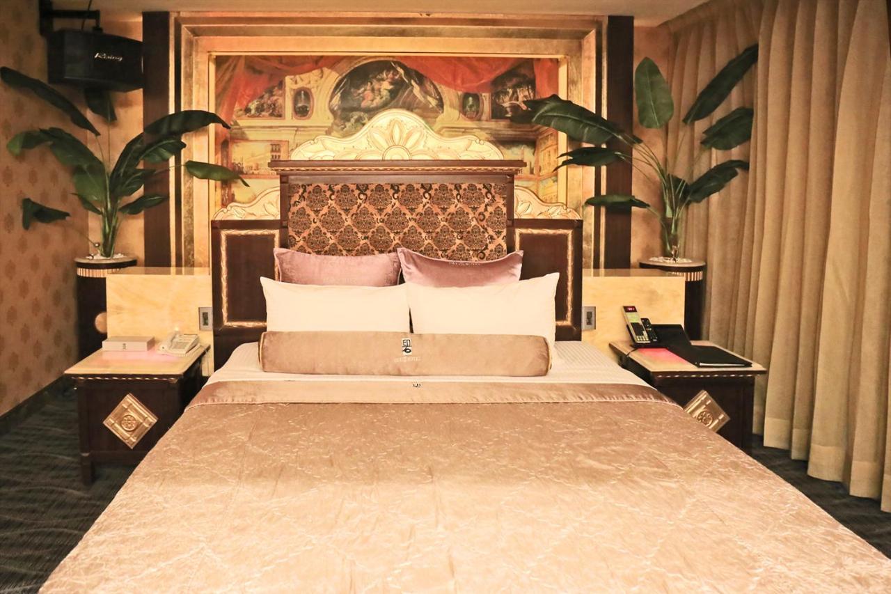 In-Stone Motel Taipei Extérieur photo