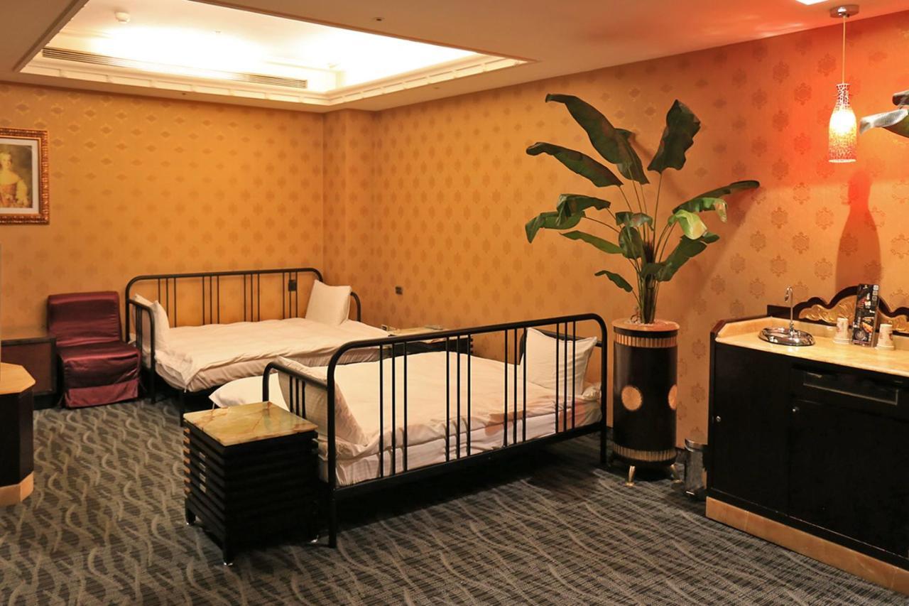 In-Stone Motel Taipei Extérieur photo