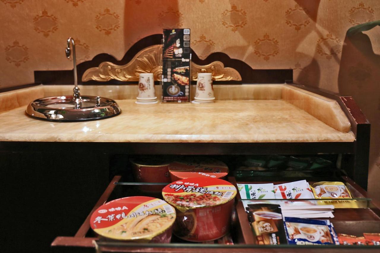 In-Stone Motel Taipei Extérieur photo